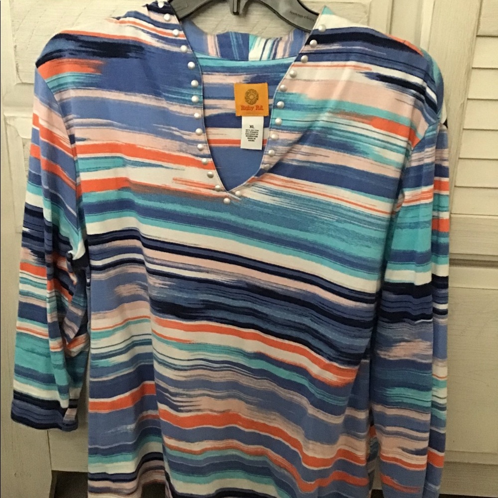 NWOT Ruby Rd top